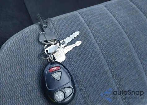 2002 Buick Century Custom from USA, damaged, VIN 2G4WS52J521273218